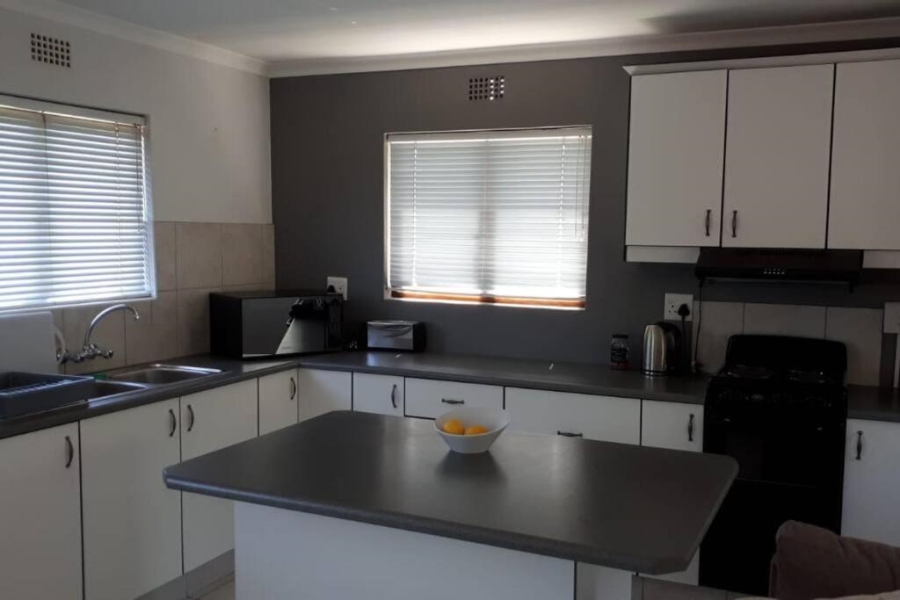 To Let 2 Bedroom Property for Rent in Glen Anil KwaZulu-Natal