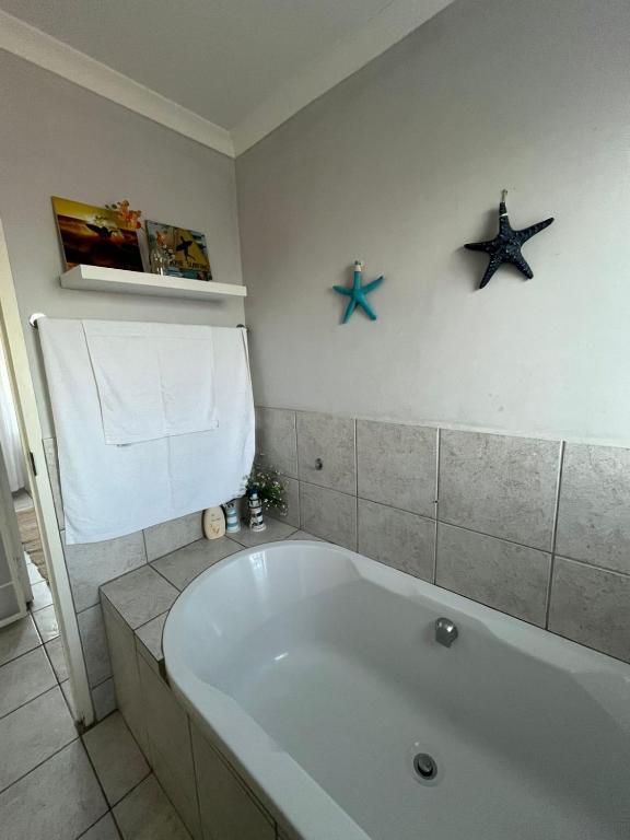 To Let 2 Bedroom Property for Rent in Glen Anil KwaZulu-Natal