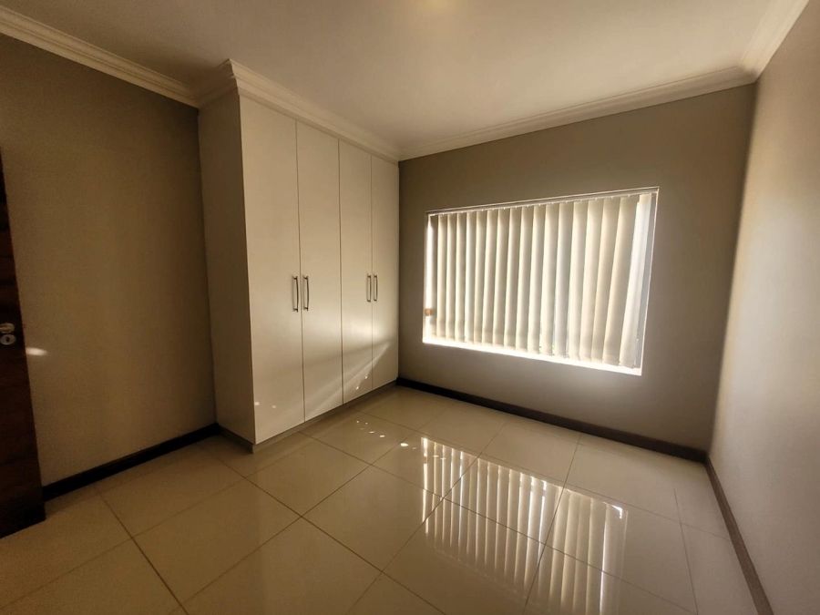 To Let 3 Bedroom Property for Rent in Umhlanga Ridge KwaZulu-Natal