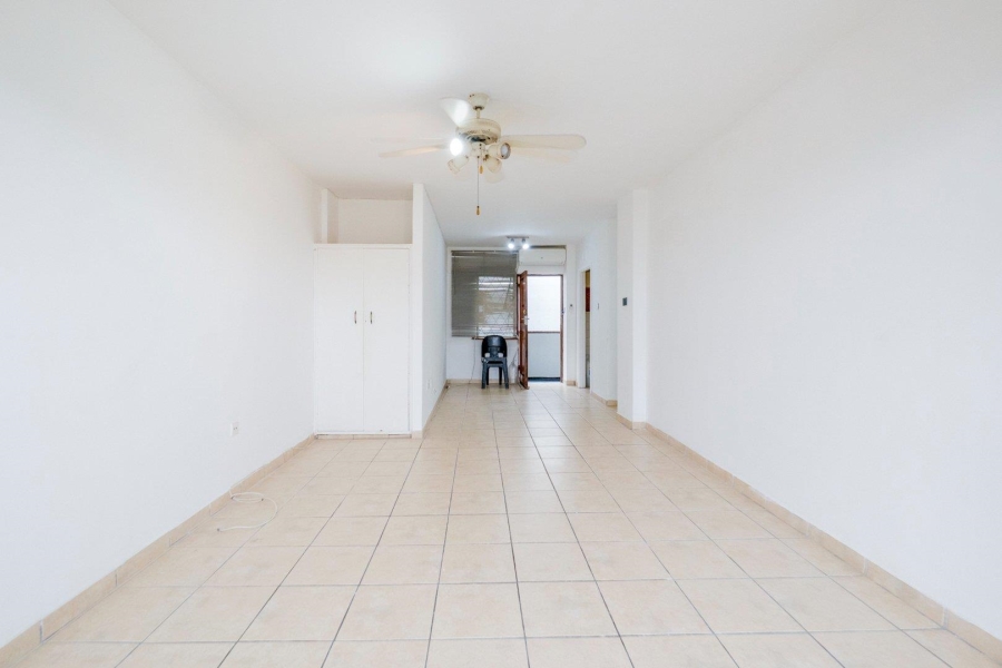 2 Bedroom Property for Sale in Amanzimtoti KwaZulu-Natal