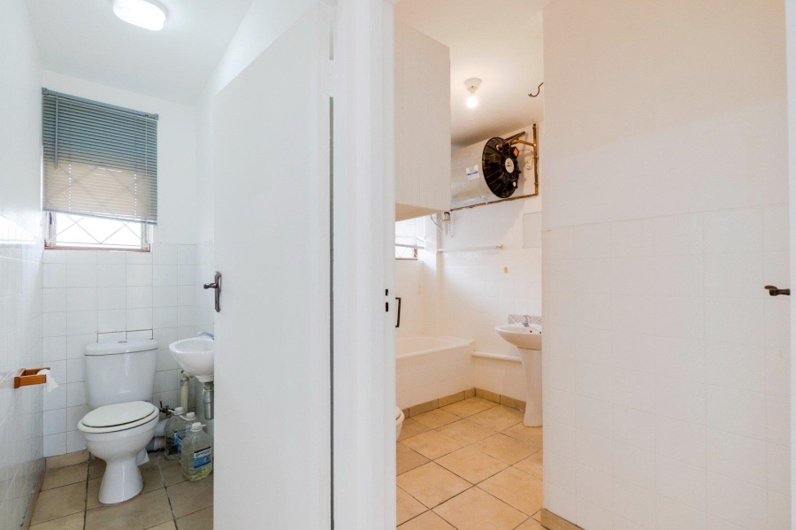 2 Bedroom Property for Sale in Amanzimtoti KwaZulu-Natal