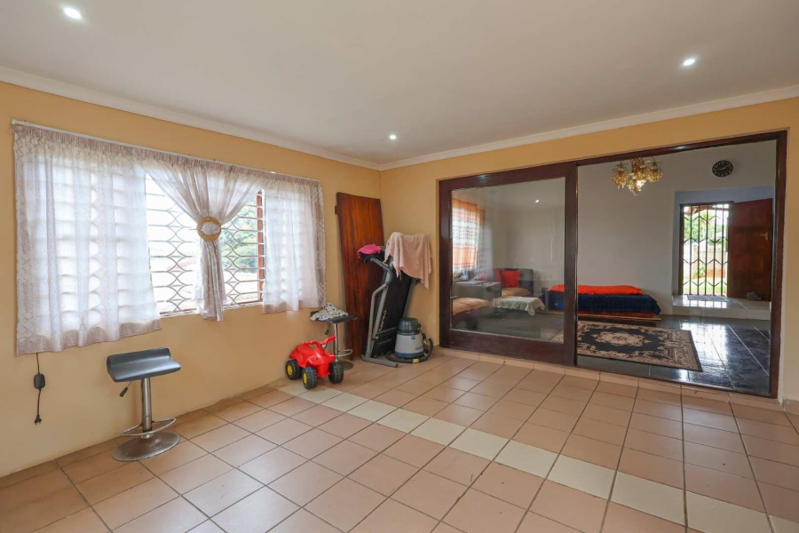 4 Bedroom Property for Sale in Yellowwood Park KwaZulu-Natal