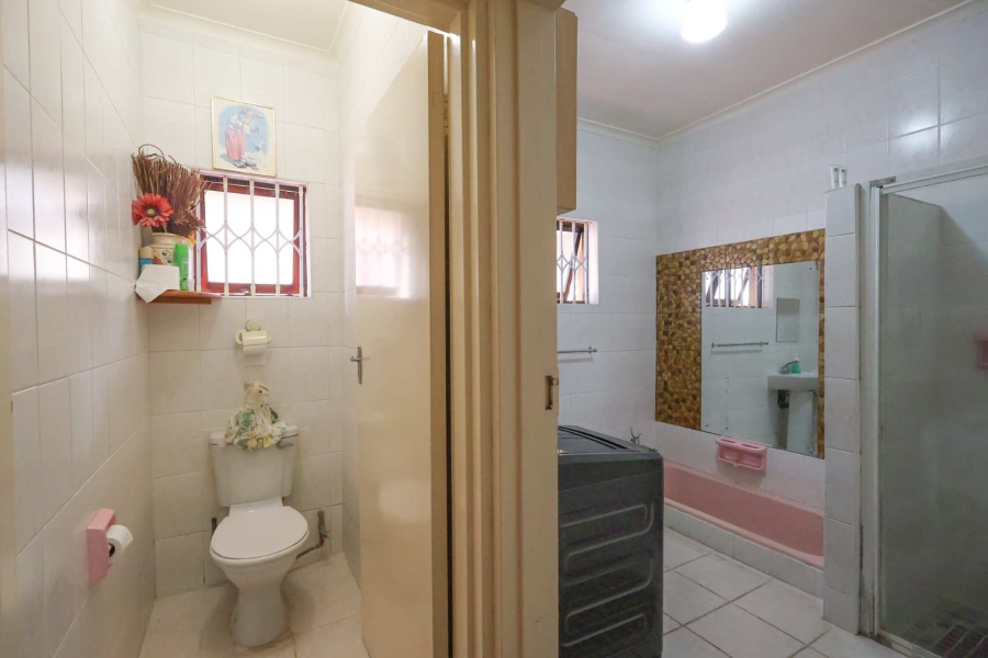 4 Bedroom Property for Sale in Yellowwood Park KwaZulu-Natal