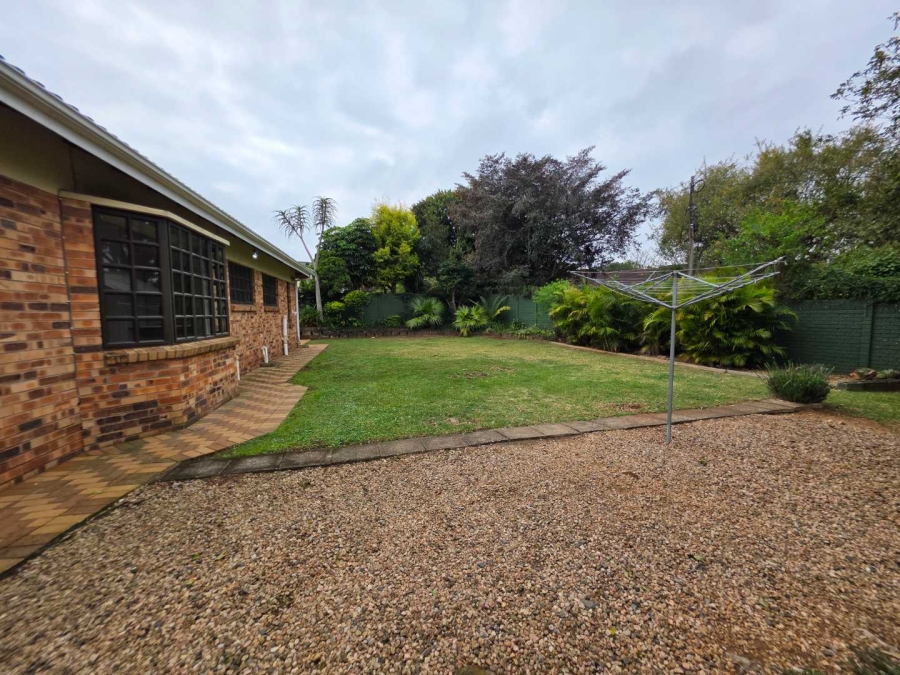 To Let 3 Bedroom Property for Rent in Gillitts KwaZulu-Natal
