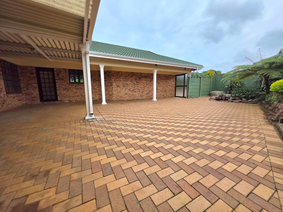 To Let 3 Bedroom Property for Rent in Gillitts KwaZulu-Natal