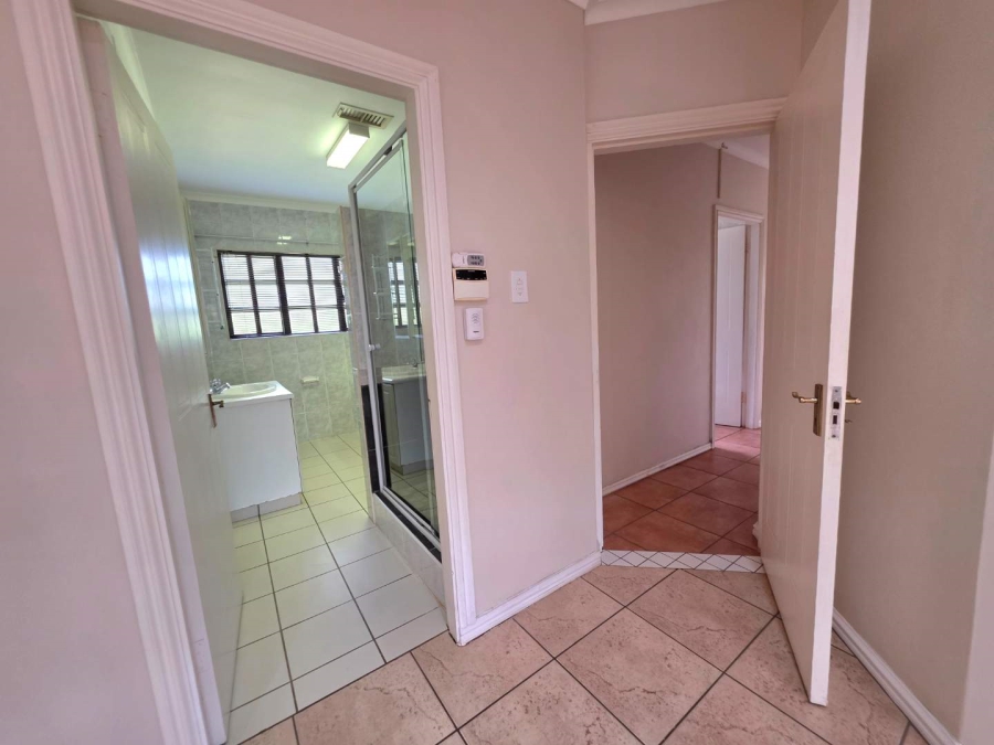 To Let 3 Bedroom Property for Rent in Gillitts KwaZulu-Natal