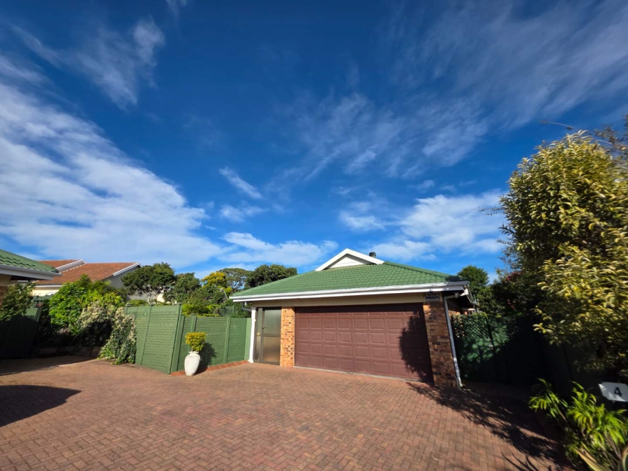 To Let 3 Bedroom Property for Rent in Gillitts KwaZulu-Natal
