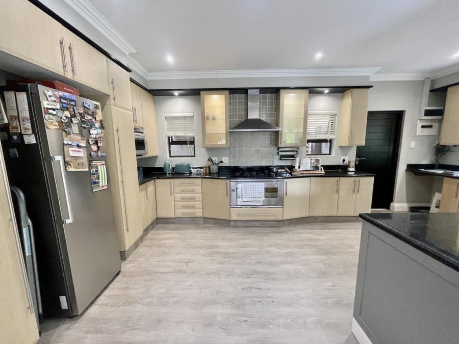 To Let 3 Bedroom Property for Rent in La Lucia KwaZulu-Natal