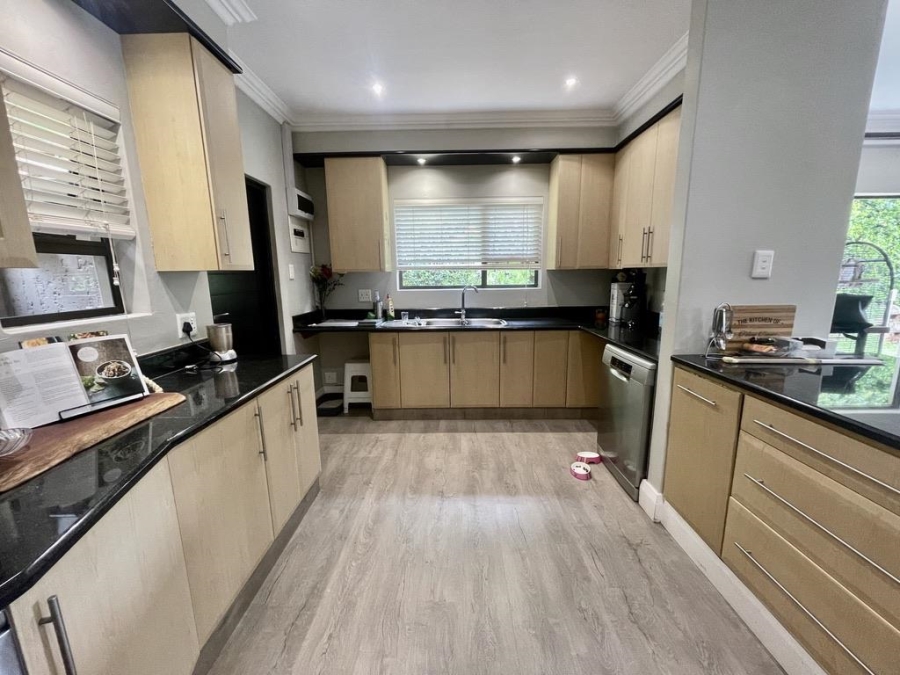 To Let 3 Bedroom Property for Rent in La Lucia KwaZulu-Natal