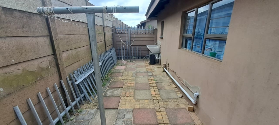 To Let 2 Bedroom Property for Rent in Birdswood KwaZulu-Natal