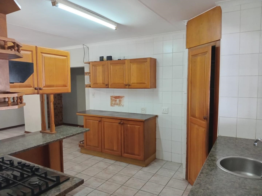 To Let 4 Bedroom Property for Rent in Meer En See KwaZulu-Natal