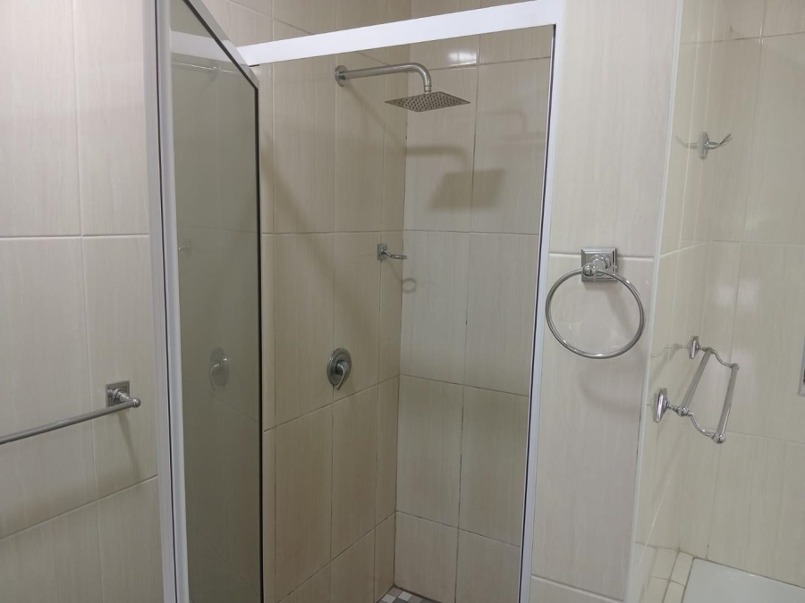 To Let 4 Bedroom Property for Rent in Meer En See KwaZulu-Natal