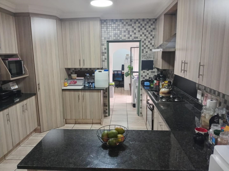 4 Bedroom Property for Sale in Veld En Vlei KwaZulu-Natal