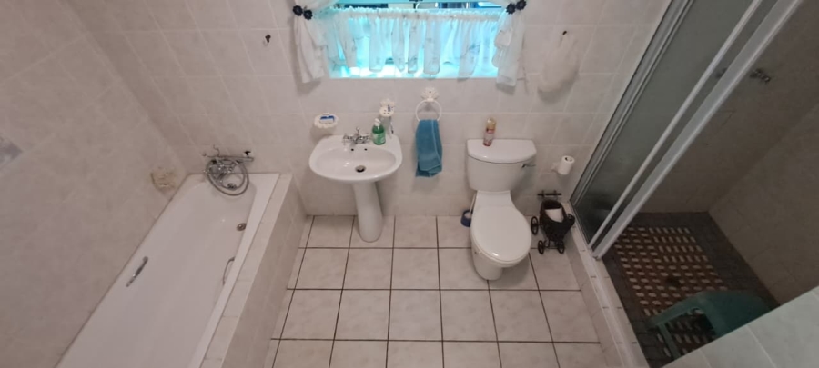 3 Bedroom Property for Sale in Birdswood KwaZulu-Natal