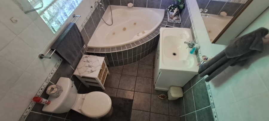 3 Bedroom Property for Sale in Birdswood KwaZulu-Natal