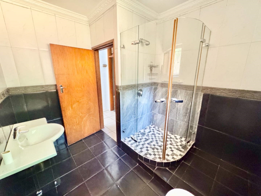 4 Bedroom Property for Sale in Umhlanga KwaZulu-Natal