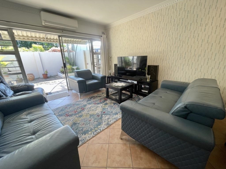 2 Bedroom Property for Sale in Umhlanga KwaZulu-Natal