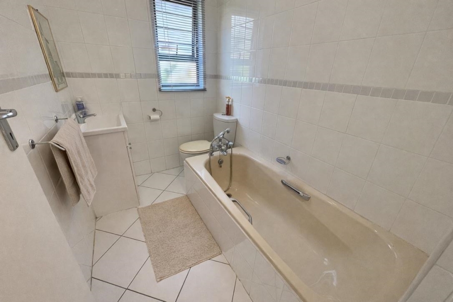 2 Bedroom Property for Sale in Umhlanga KwaZulu-Natal