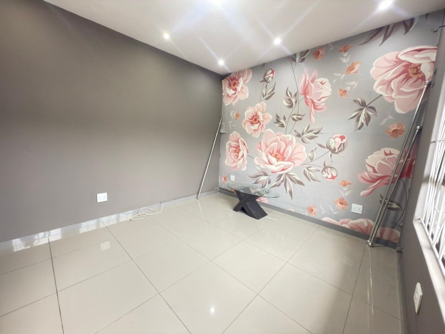 To Let 2 Bedroom Property for Rent in Ottawa KwaZulu-Natal