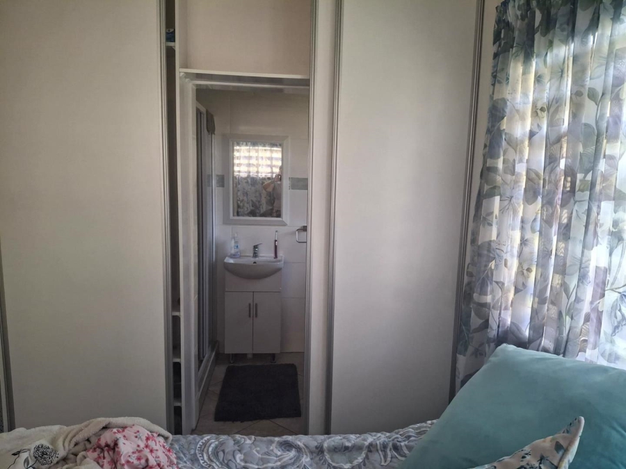 2 Bedroom Property for Sale in Margate KwaZulu-Natal