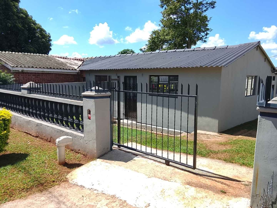 2 Bedroom Property for Sale in Northdale KwaZulu-Natal