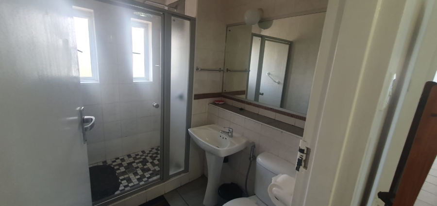 2 Bedroom Property for Sale in Amanzimtoti KwaZulu-Natal