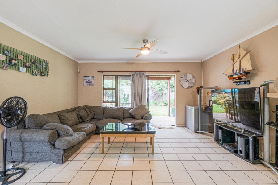 2 Bedroom Property for Sale in Amanzimtoti KwaZulu-Natal