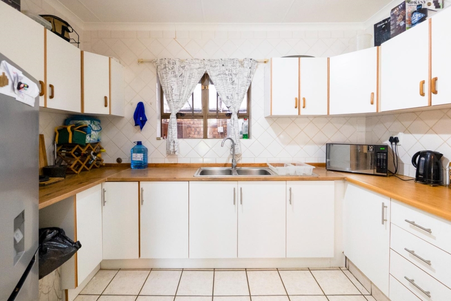 2 Bedroom Property for Sale in Amanzimtoti KwaZulu-Natal