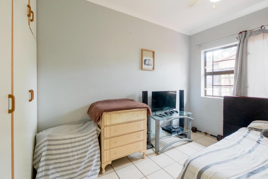 2 Bedroom Property for Sale in Amanzimtoti KwaZulu-Natal