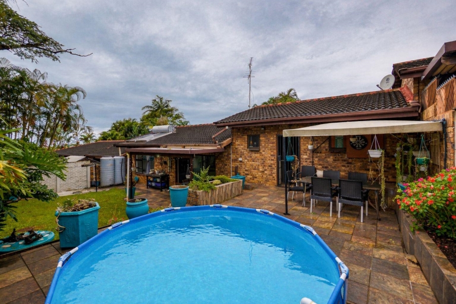 2 Bedroom Property for Sale in Amanzimtoti KwaZulu-Natal