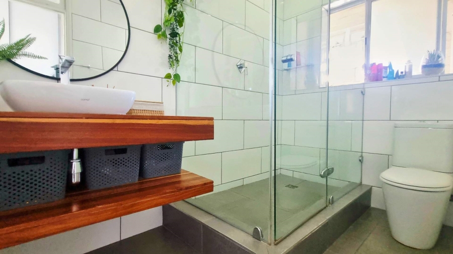 To Let 3 Bedroom Property for Rent in La Lucia KwaZulu-Natal