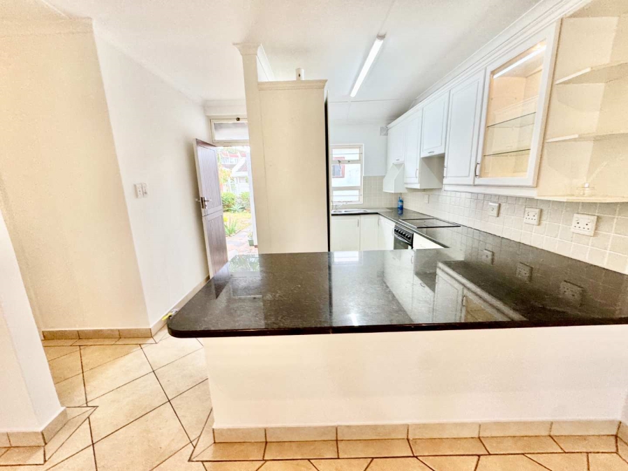 To Let 2 Bedroom Property for Rent in Durban North KwaZulu-Natal