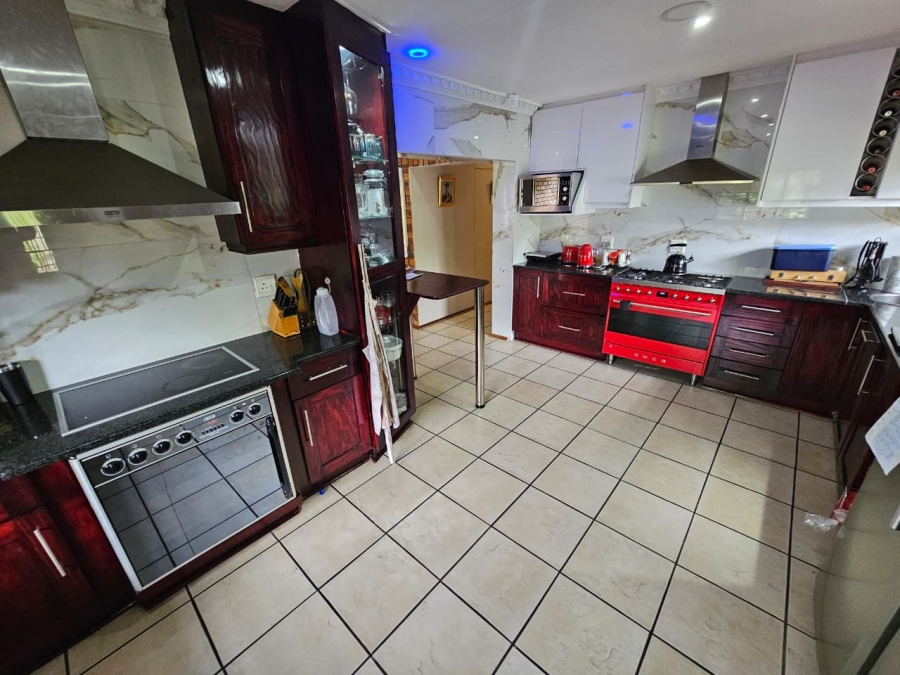 To Let 4 Bedroom Property for Rent in Veld En Vlei KwaZulu-Natal