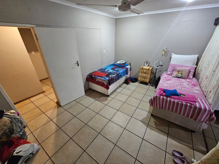 To Let 4 Bedroom Property for Rent in Veld En Vlei KwaZulu-Natal