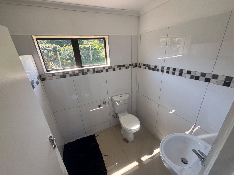 1 Bedroom Property for Sale in Winston Park KwaZulu-Natal