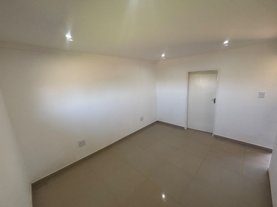 1 Bedroom Property for Sale in Winston Park KwaZulu-Natal