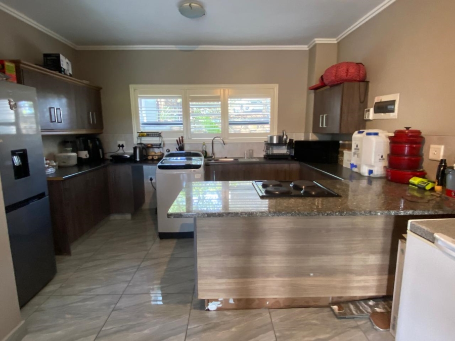 To Let 2 Bedroom Property for Rent in Palm Lakes Estate KwaZulu-Natal