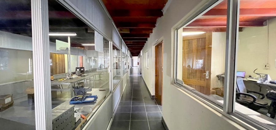 Commercial Property for Sale in Red Hill KwaZulu-Natal