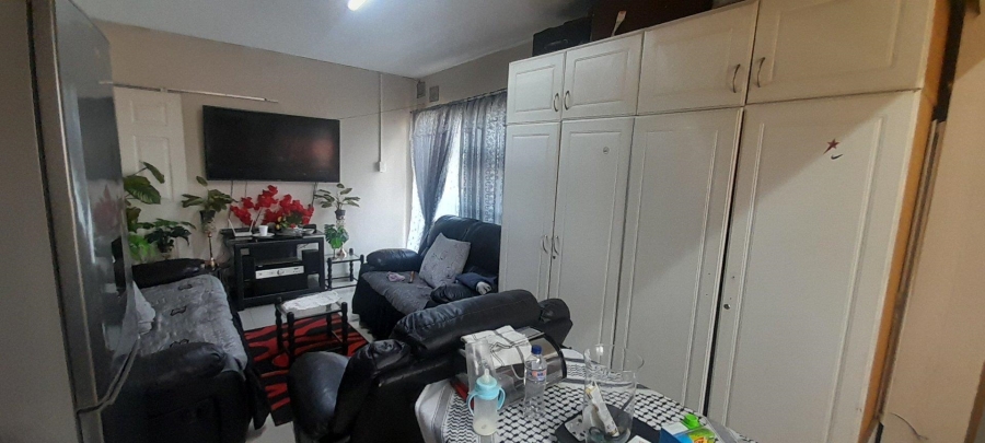 5 Bedroom Property for Sale in Whetstone KwaZulu-Natal