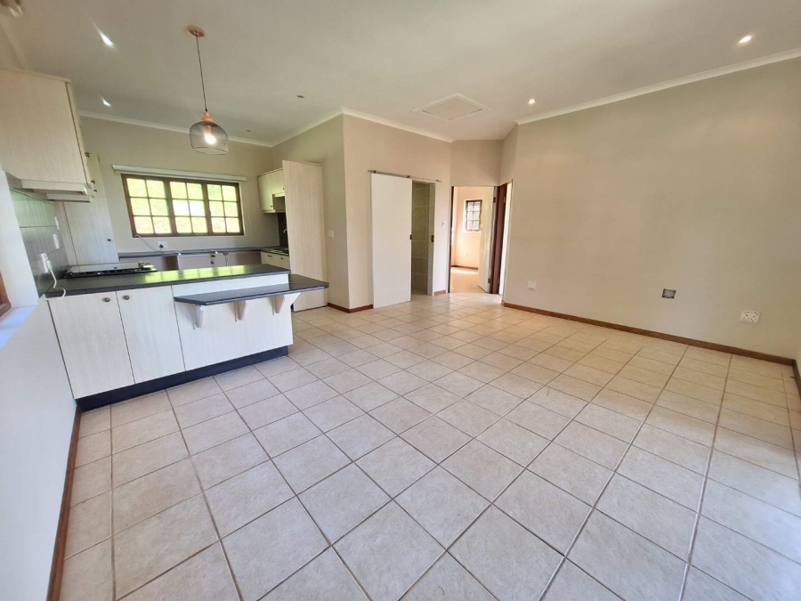 To Let 2 Bedroom Property for Rent in Kloof KwaZulu-Natal