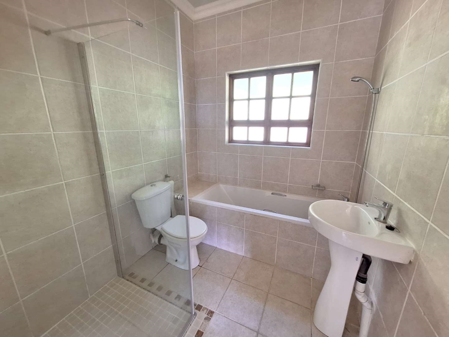 To Let 2 Bedroom Property for Rent in Kloof KwaZulu-Natal