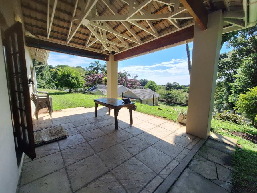 To Let 2 Bedroom Property for Rent in Kloof KwaZulu-Natal