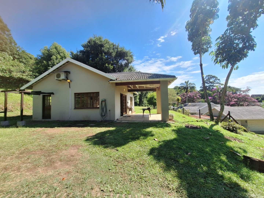 To Let 2 Bedroom Property for Rent in Kloof KwaZulu-Natal