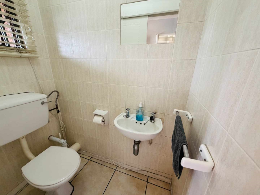 To Let 3 Bedroom Property for Rent in Umgeni Park KwaZulu-Natal