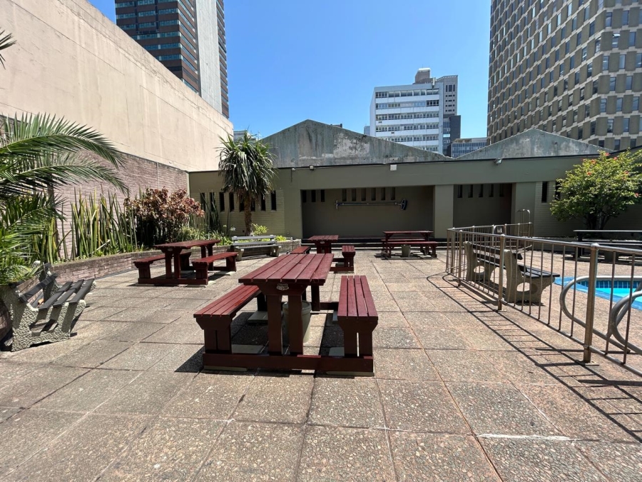 1 Bedroom Property for Sale in Durban Central KwaZulu-Natal