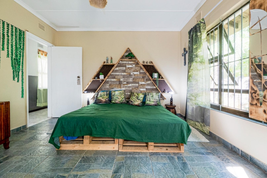 3 Bedroom Property for Sale in Amanzimtoti KwaZulu-Natal