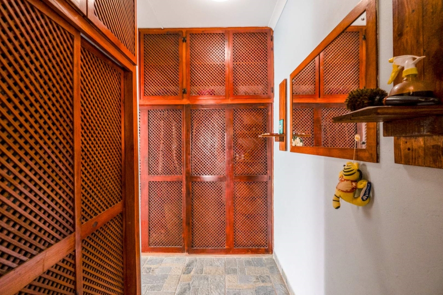 3 Bedroom Property for Sale in Amanzimtoti KwaZulu-Natal