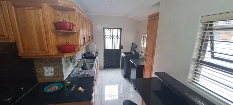 To Let 4 Bedroom Property for Rent in Meer En See KwaZulu-Natal