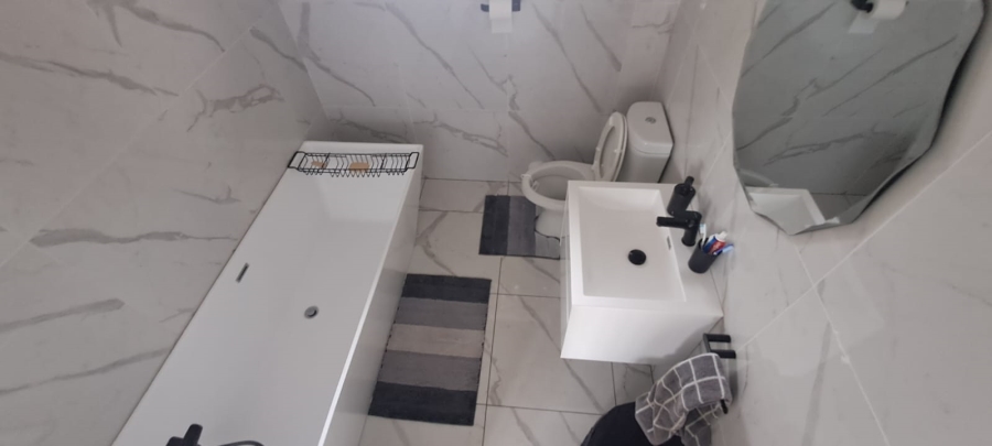 To Let 4 Bedroom Property for Rent in Meer En See KwaZulu-Natal