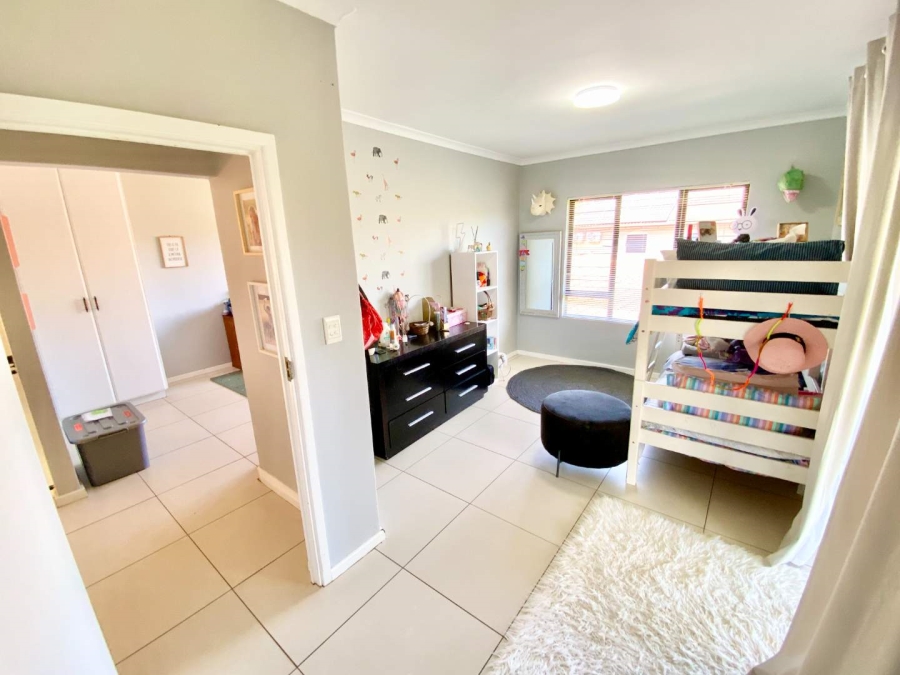 To Let 5 Bedroom Property for Rent in La Lucia KwaZulu-Natal